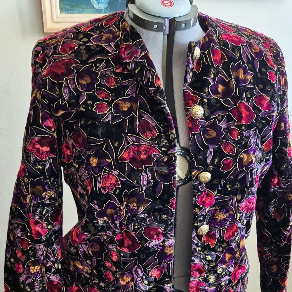 Vintage Crushed Velvet Floral Blazer